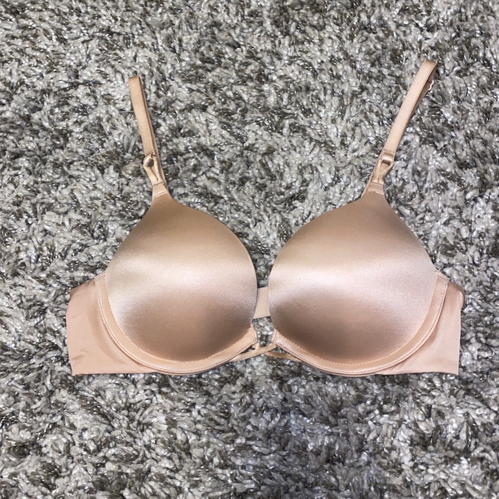 Victoria’s Secret Bombshell Plunge Bra 32A